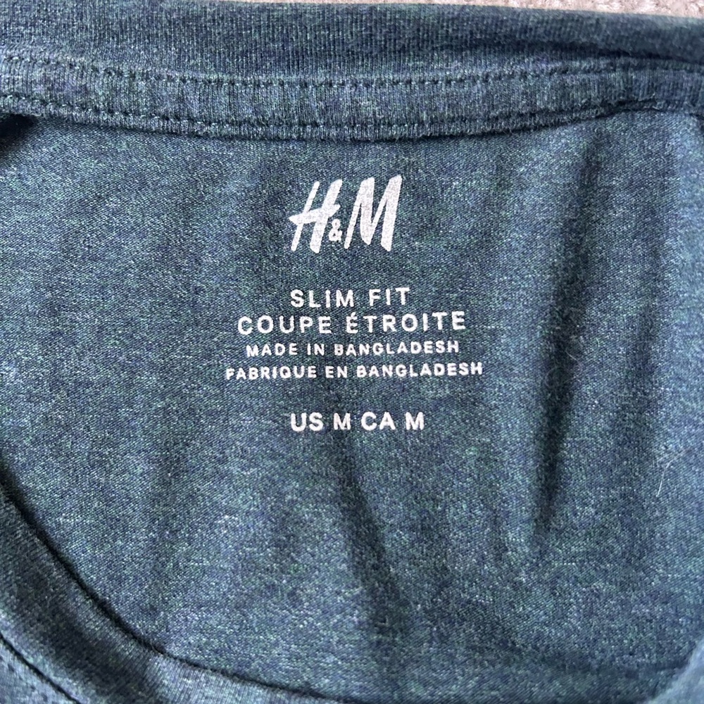 H&M Teal shirt and Wind River Charcoal Gray Long Sleeve Shirt - Picture 6 of 6